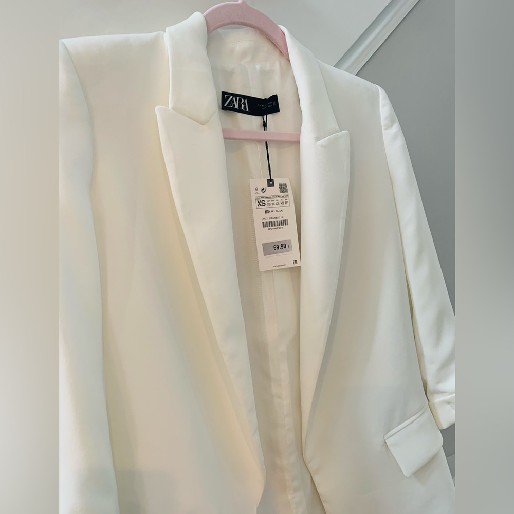Zara White Rolled-Up Sleeves Blazer